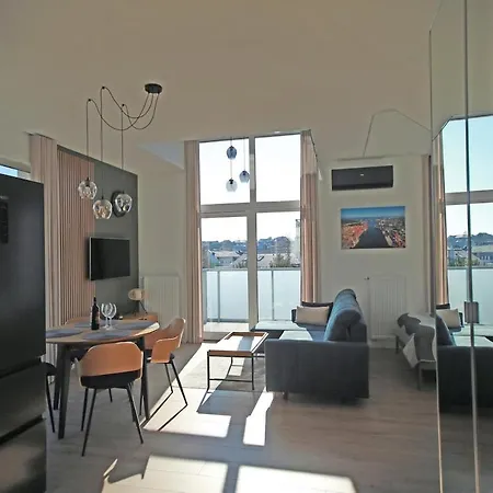 Apartmán Two-story With A Loft-style Flair - *